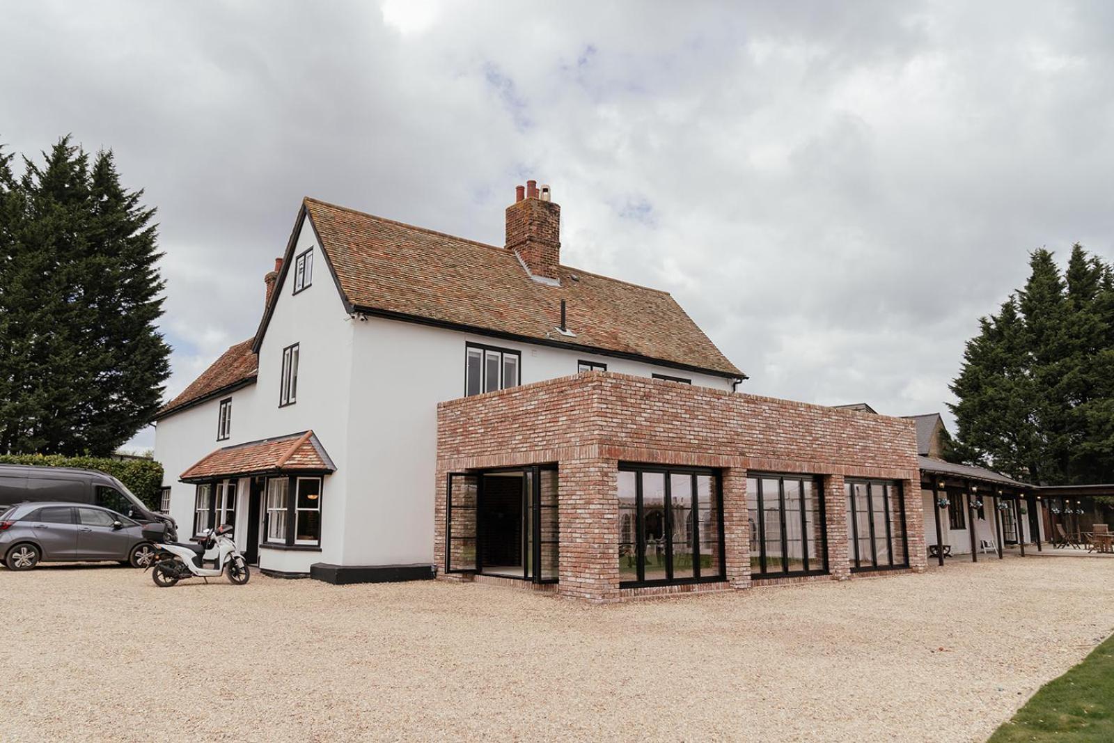 Minstrel Court Wedding Venue Cambridge (Cambridgeshire)