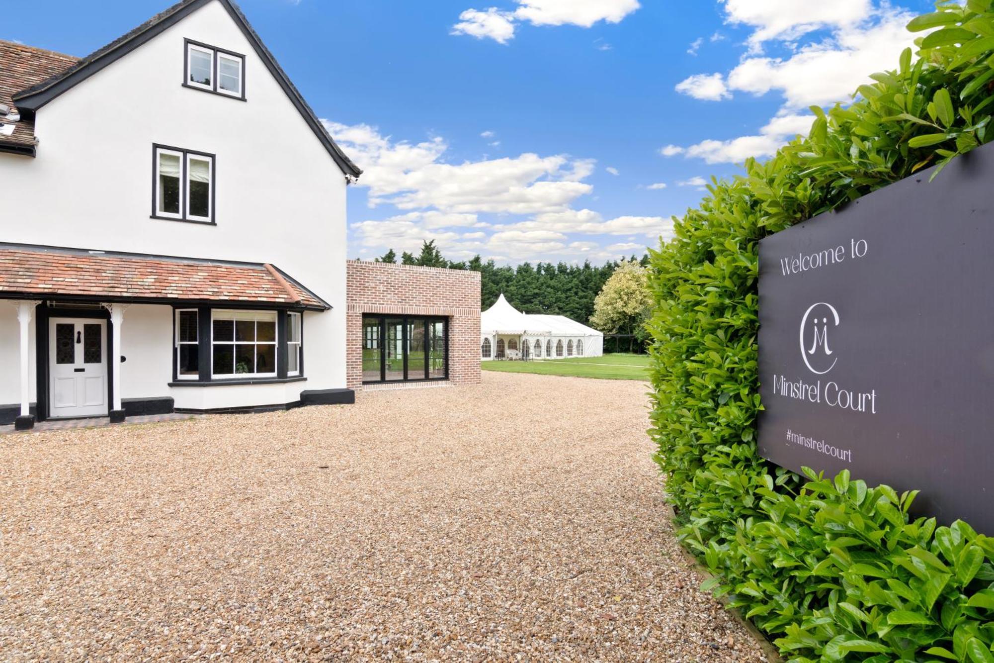 Villa Minstrel Court Wedding Venue *